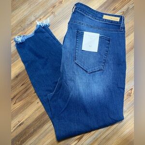 4/$16 Ms. Cello Cropped Skinny Jeans